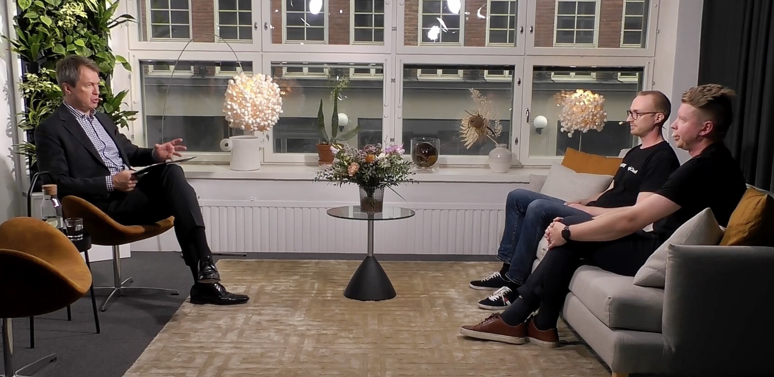 A226A9FF-F3AF-4A2D-8BAA-E3453DE72707